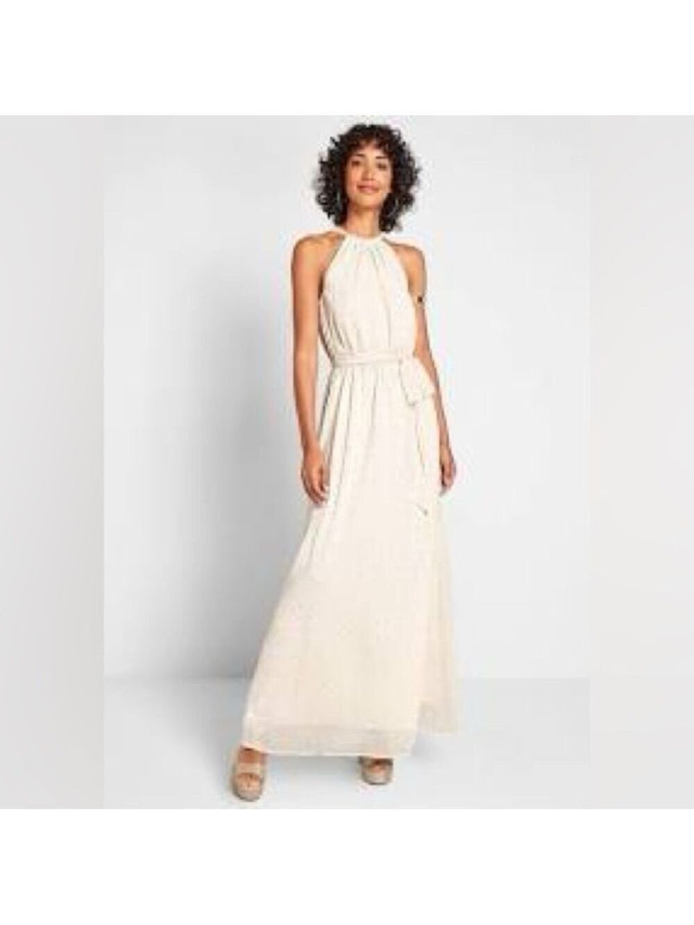 NWT ModCloth Illuminated Elegance Chiffon
Maxi Dress
Cream Gold Silver
Small